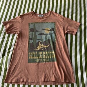 DAYDREAMER L.A. Willie Nelson Austin Texas pink tee